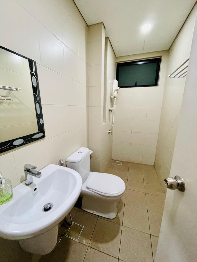 Homestay I-City Cantik, Tenang, Wifi, 4K Smart Tv, Netflix, Coway, Free Parking Shah Alam Exterior photo